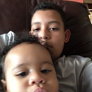 Meet your Posher, Devin